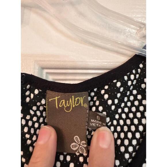 Taylor Dress Womens Size 6 Black White Geometric Fit Flare V Neck Sleeveless - Picture 3 of 6